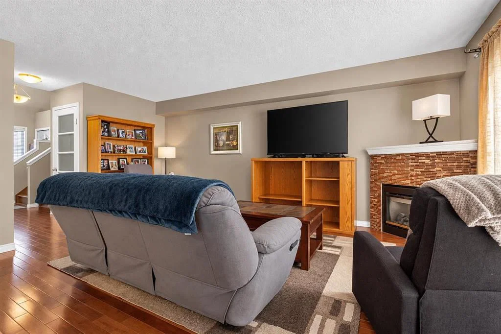 16 Citadel Meadow Gardens NW, Calgary — photo 5 of 26