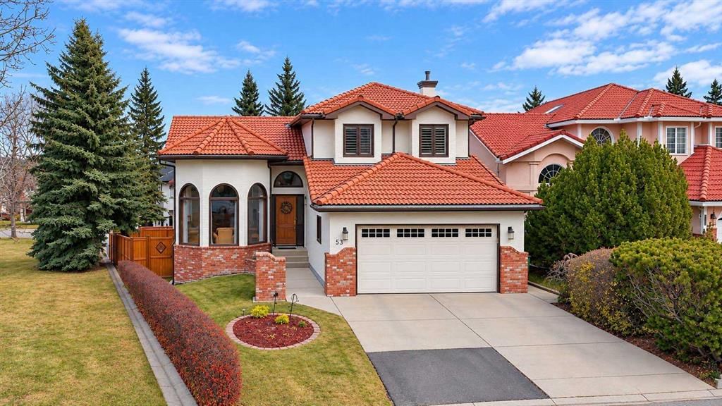 53 Santana Manor NW, Calgary — photo 4 of 50