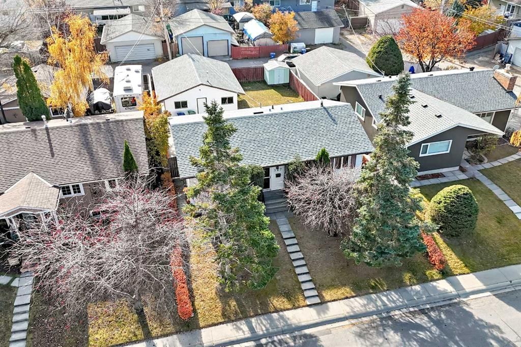 127 Marwood Circle NE, Calgary — photo 2 of 49