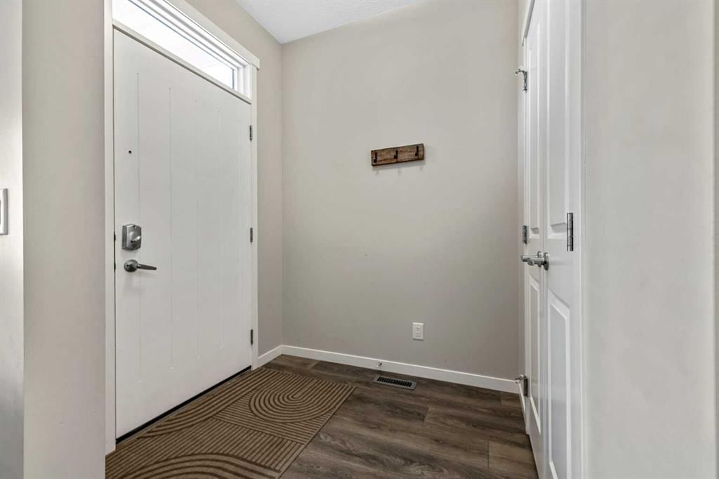 112 Masters Heights SE, Calgary — photo 3 of 50
