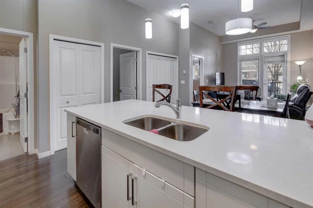 110, 10 Mahogany Mews SE, Calgary — photo 4 of 36