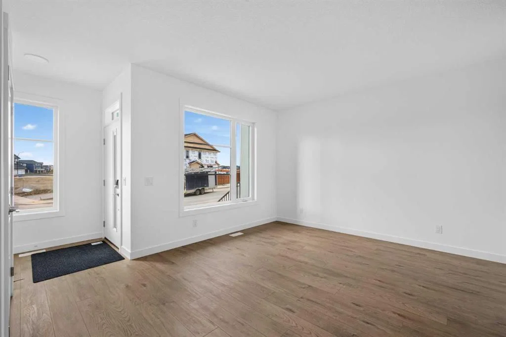 170 Starling Boulevard NW, Calgary — photo 4 of 47