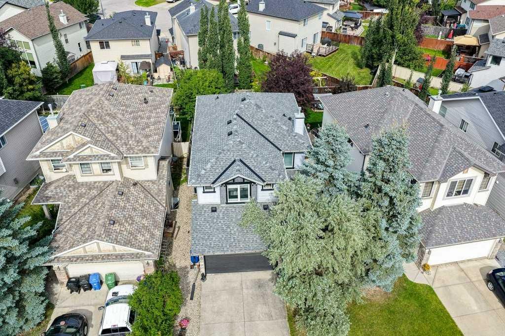 81 Chapman Close SE, Calgary — photo 2 of 28