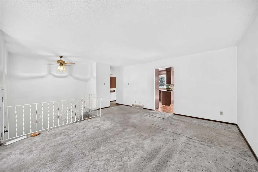 10820 Brae Road SW, Calgary — photo 4 of 50