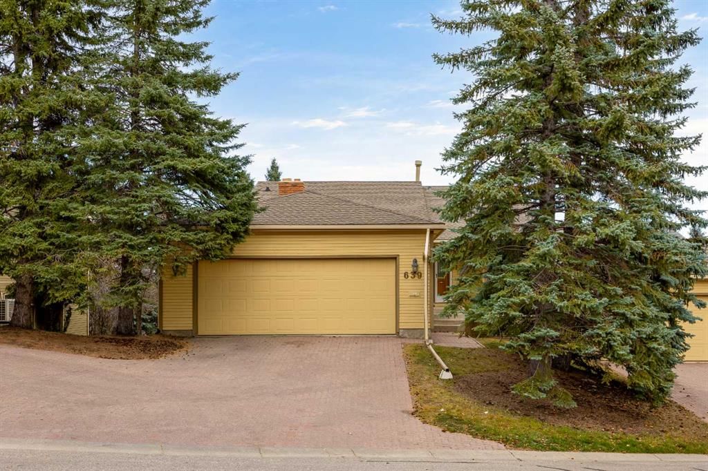 639 Stratton Terrace SW, Calgary — photo 2 of 45