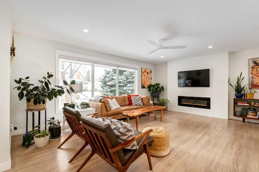 10815 Maplecreek Drive SE, Calgary — photo 2 of 50