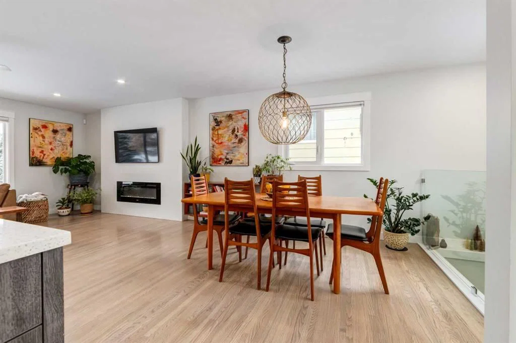 10815 Maplecreek Drive SE, Calgary — photo 5 of 50