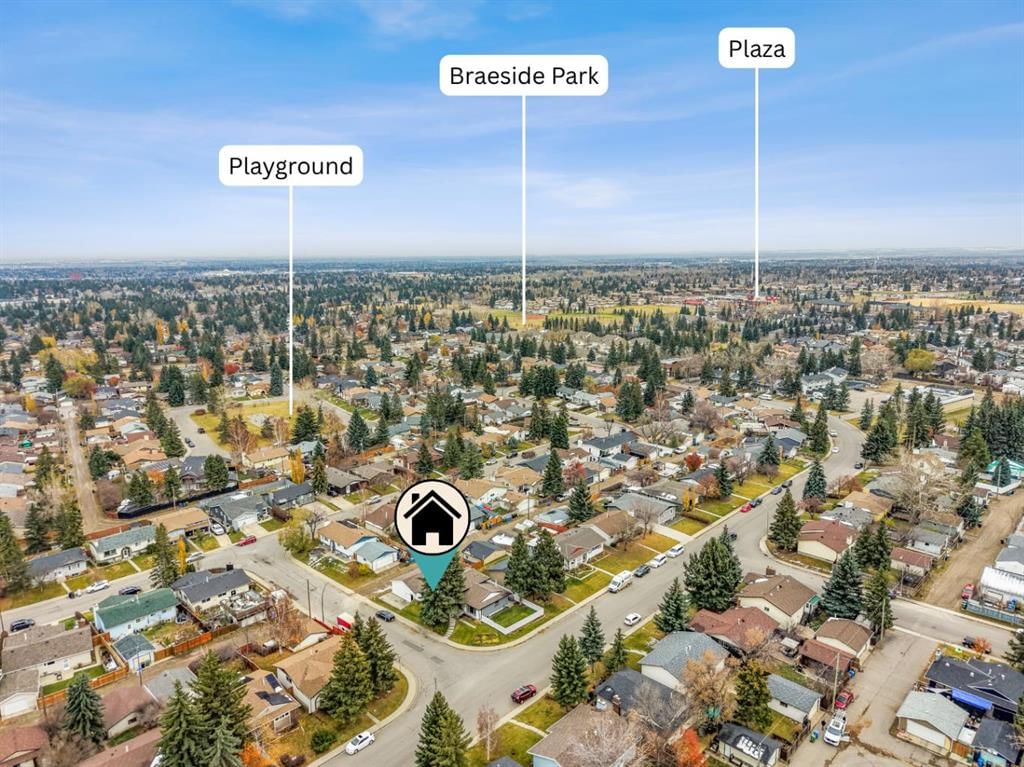 10532 Oakmoor Way SW, Calgary — photo 4 of 50