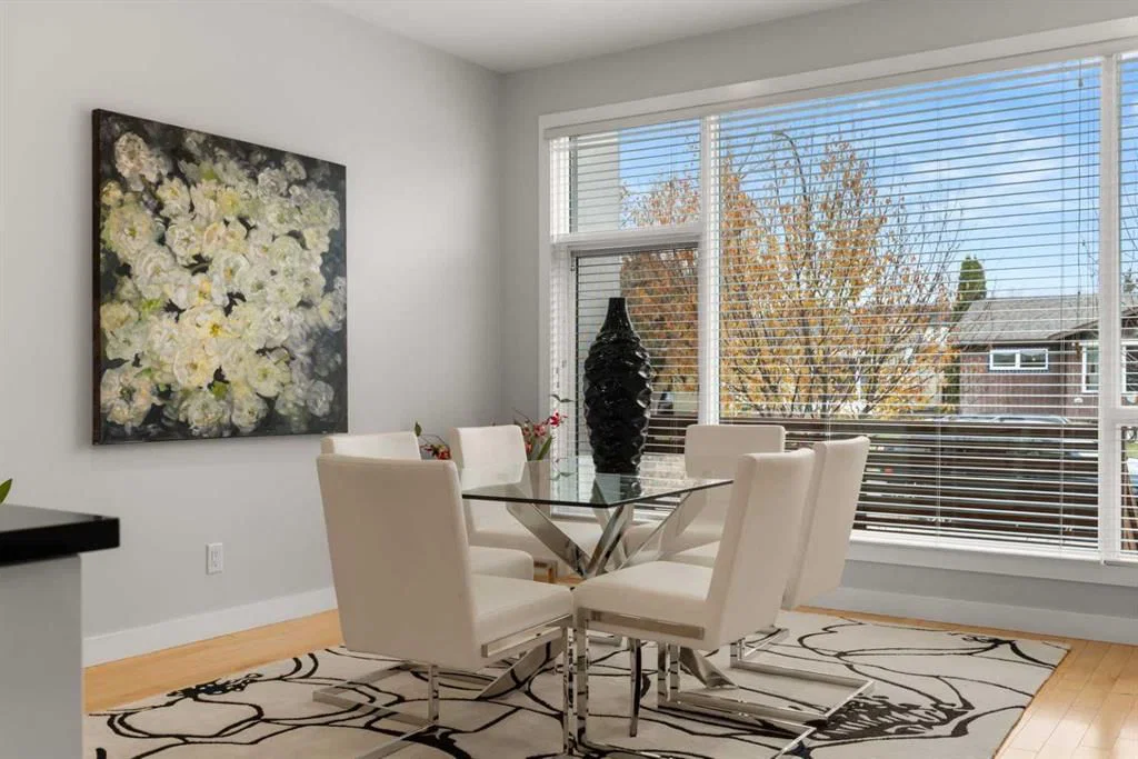606 23 Avenue NE, Calgary — photo 4 of 48