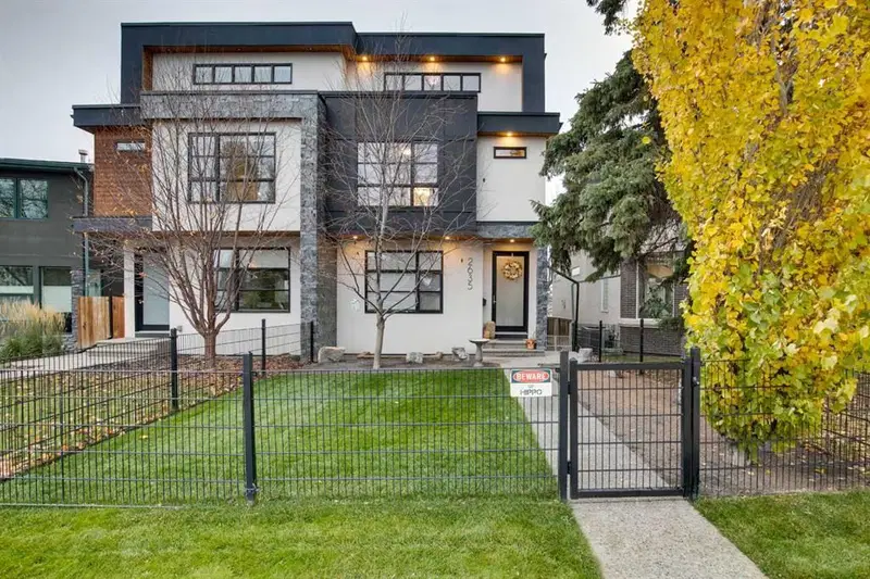 2635 21 Street SW, Calgary — semi detached (half duplex) for sale