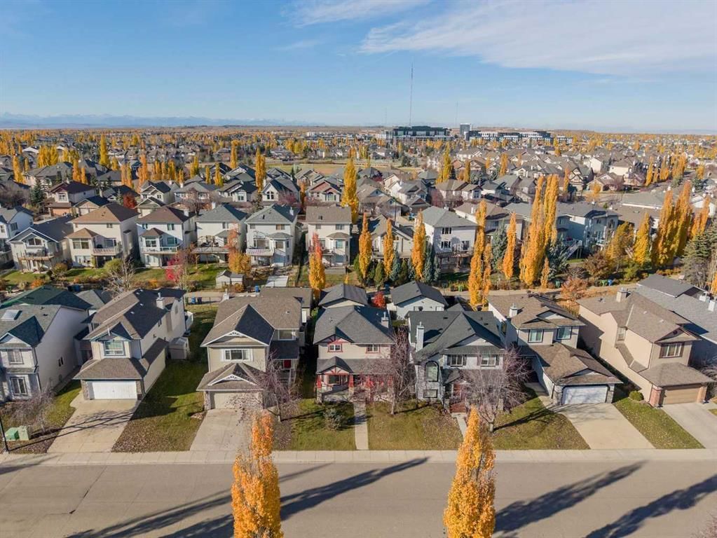 75 West Springs Way SW, Calgary — photo 2 of 40