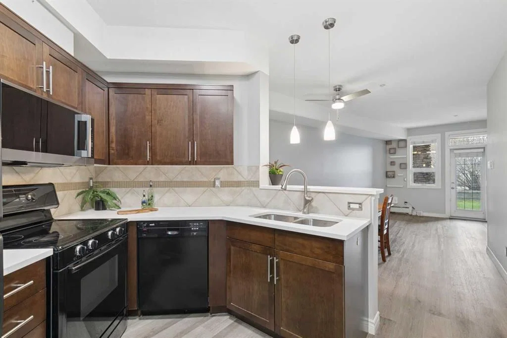 343, 26 Val Gardena View SW, Calgary — photo 3 of 27