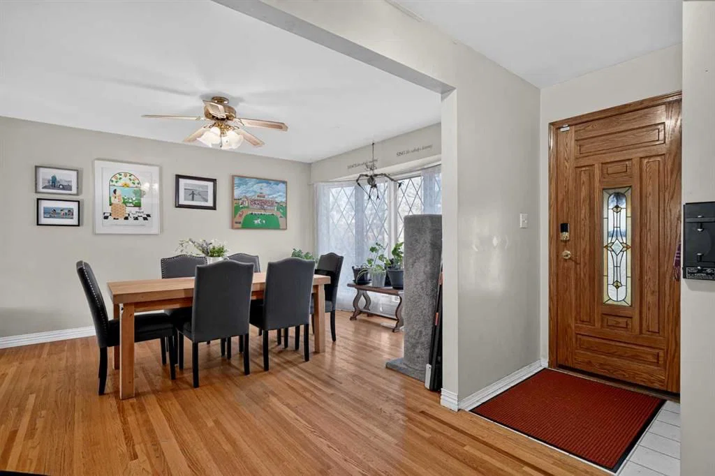 1243 40 Avenue NW, Calgary — photo 3 of 34