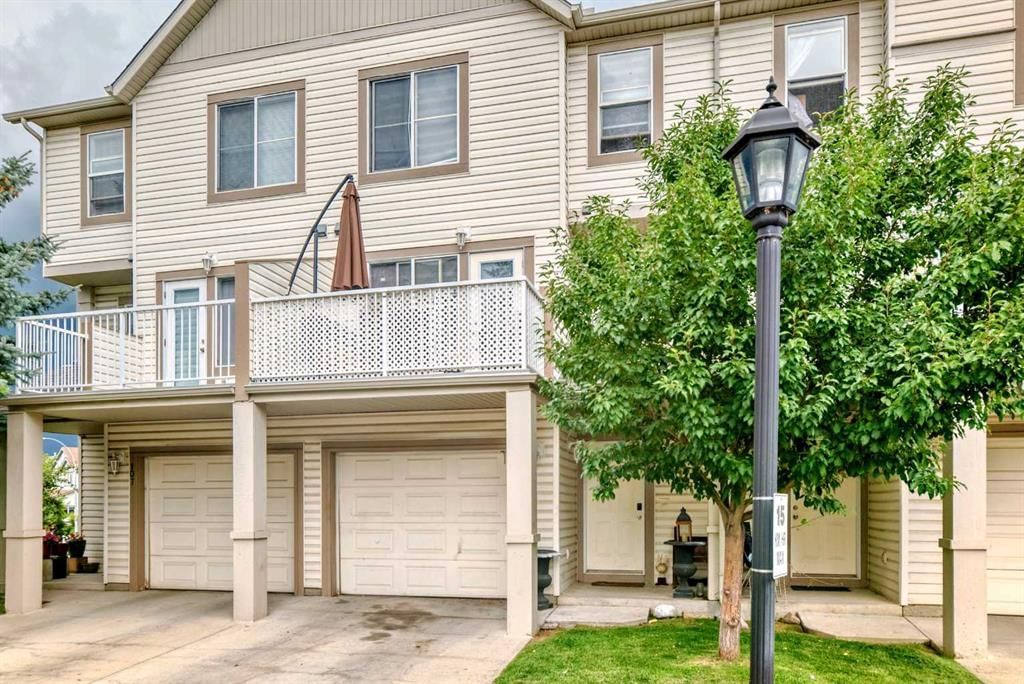 105 COPPERFIELD Lane SE, Calgary — main listing photo