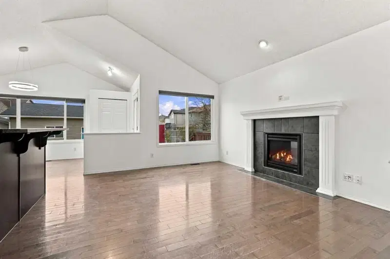 88 Copperstone Gardens SE, Calgary — photo 4 of 49
