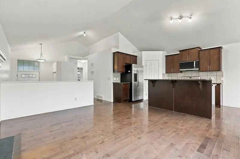 88 Copperstone Gardens SE, Calgary — photo 5 of 49