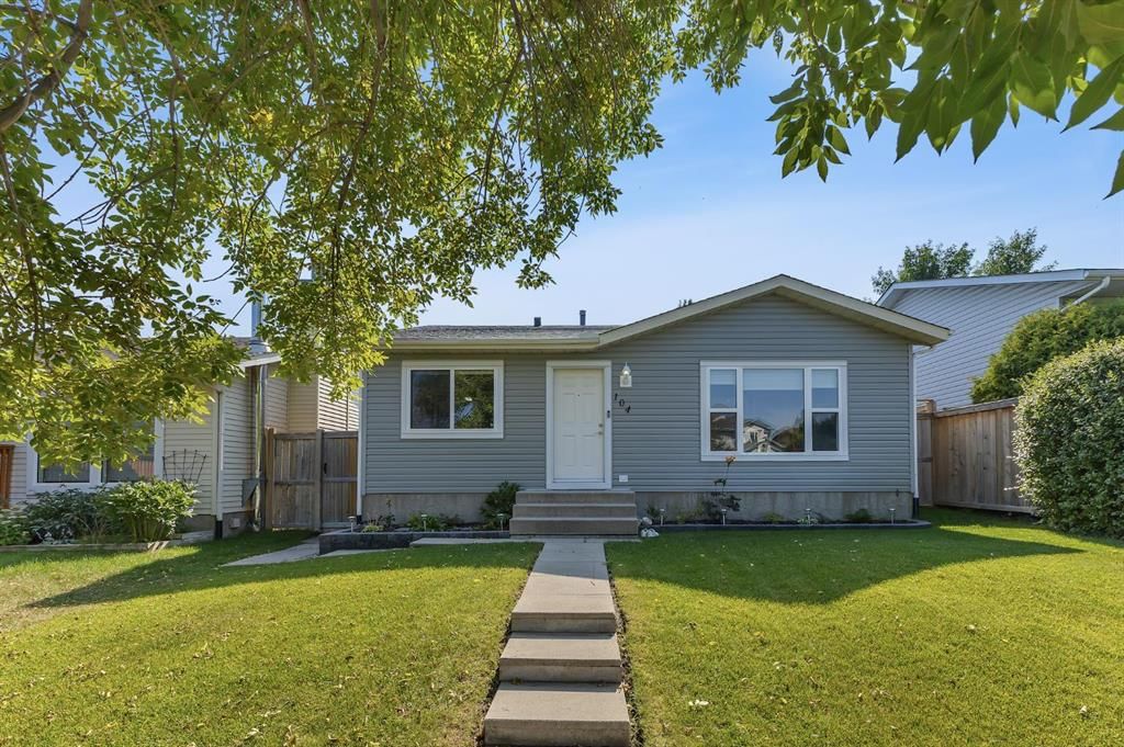 104 Macewan Park Road NW, Calgary — main listing photo