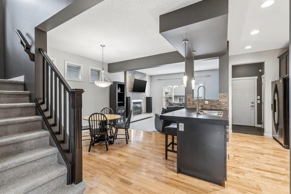 168 Copperstone Circle SE, Calgary — photo 5 of 26