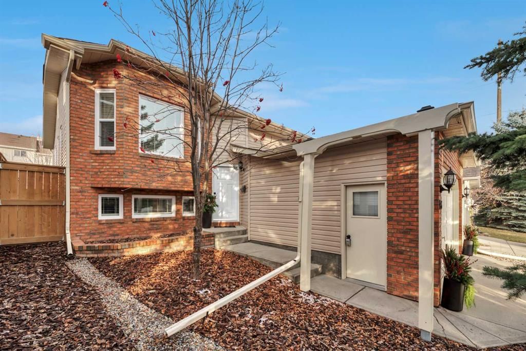 186 Shawinigan Way SW, Calgary — photo 2 of 39