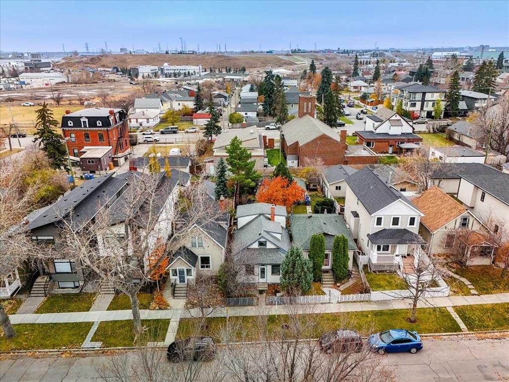 919 20 Avenue SE, Calgary — photo 2 of 16