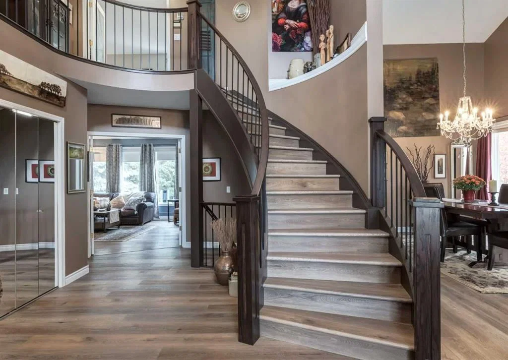 492 Silvergrove Gardens NW, Calgary — photo 3 of 50
