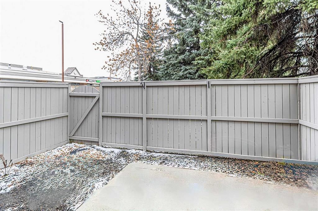 31, 27 Silver Springs Drive NW, Calgary — photo 4 of 27