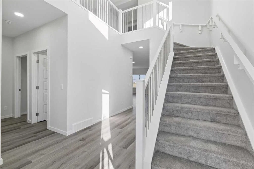 355 Heartwood Gardens SE, Calgary — photo 4 of 39