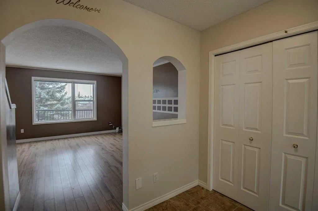 109 Bridlecreek Green SW, Calgary — photo 2 of 28