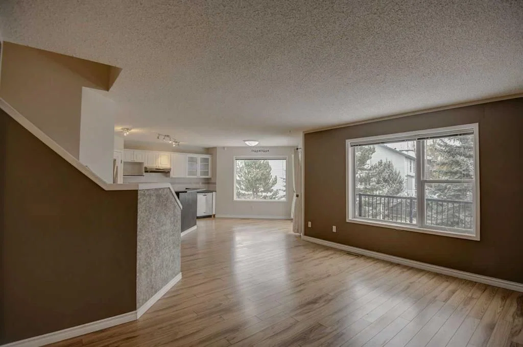 109 Bridlecreek Green SW, Calgary — photo 3 of 28