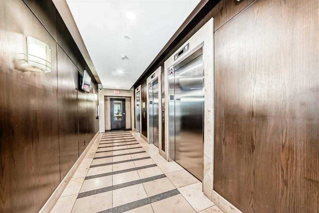 2406, 99 Spruce Place SW, Calgary — photo 4 of 50