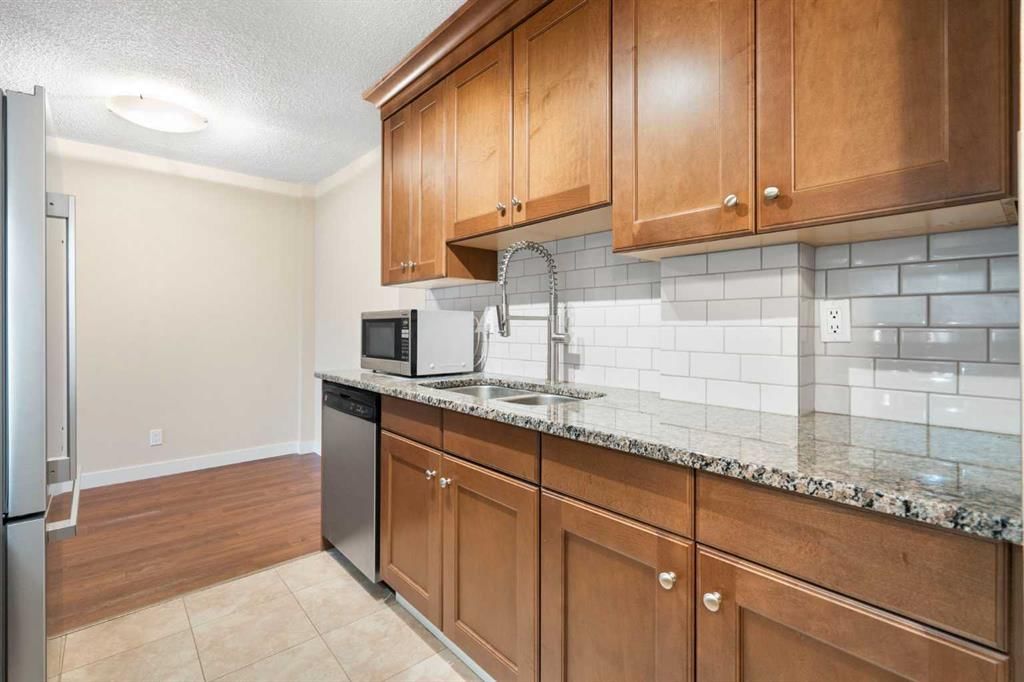 304, 507 57 Avenue SW, Calgary — photo 4 of 20