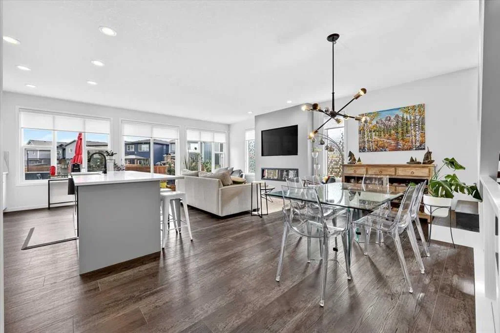 32 Cranbrook Bay SE, Calgary — photo 5 of 50
