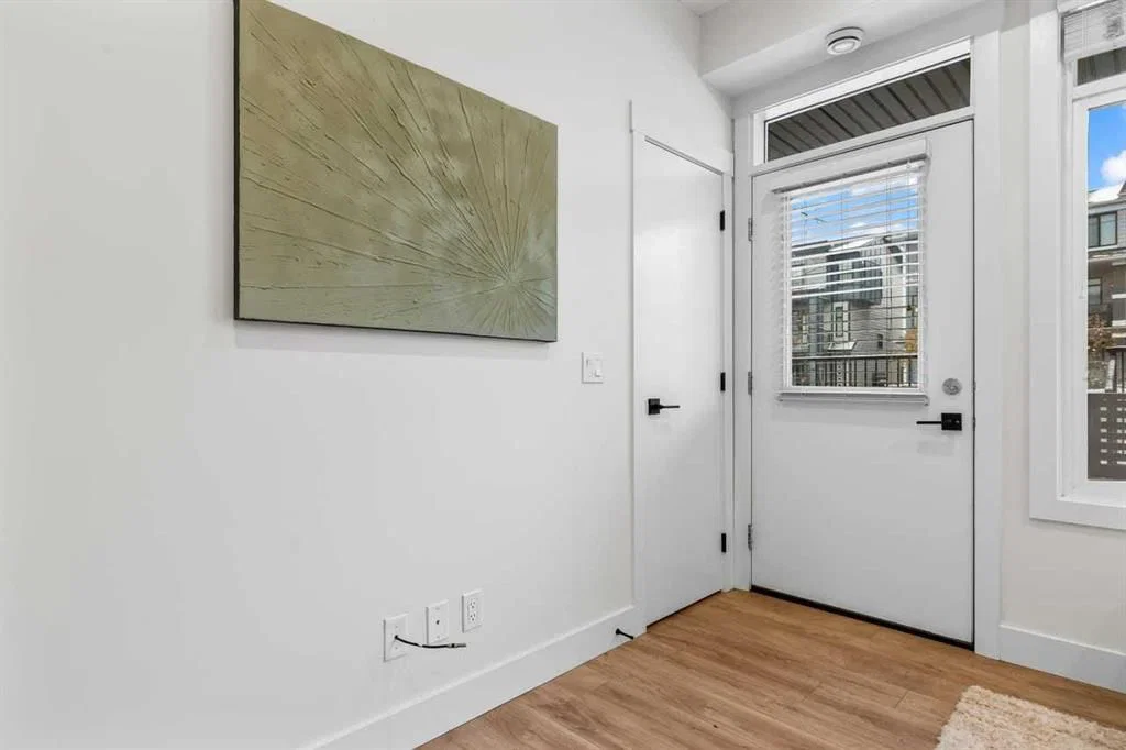 19626 42 Street SE, Calgary — photo 3 of 33
