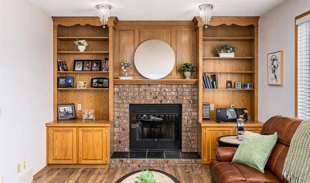 509 Hawkstone Drive NW, Calgary — photo 5 of 39