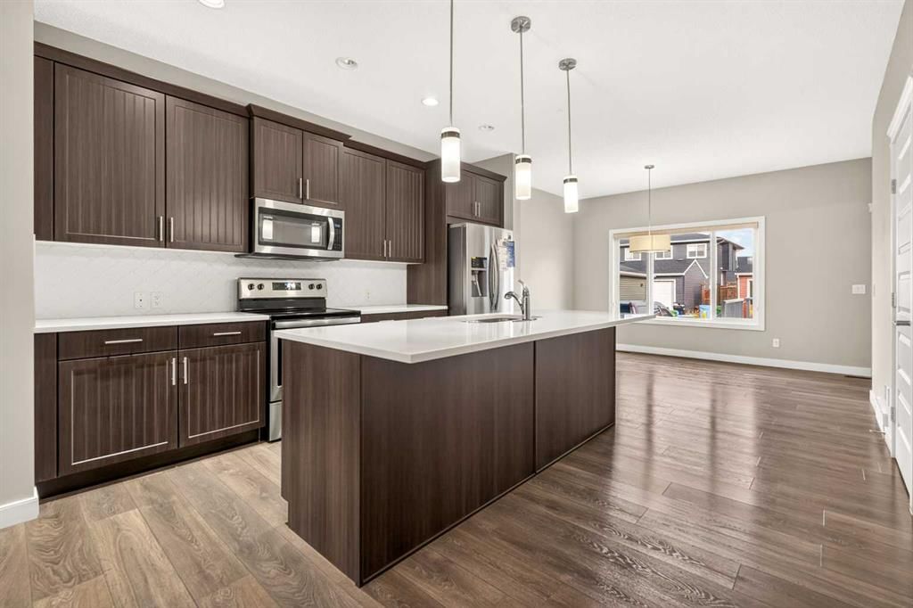 52 Red Embers Manor NE, Calgary — photo 3 of 40