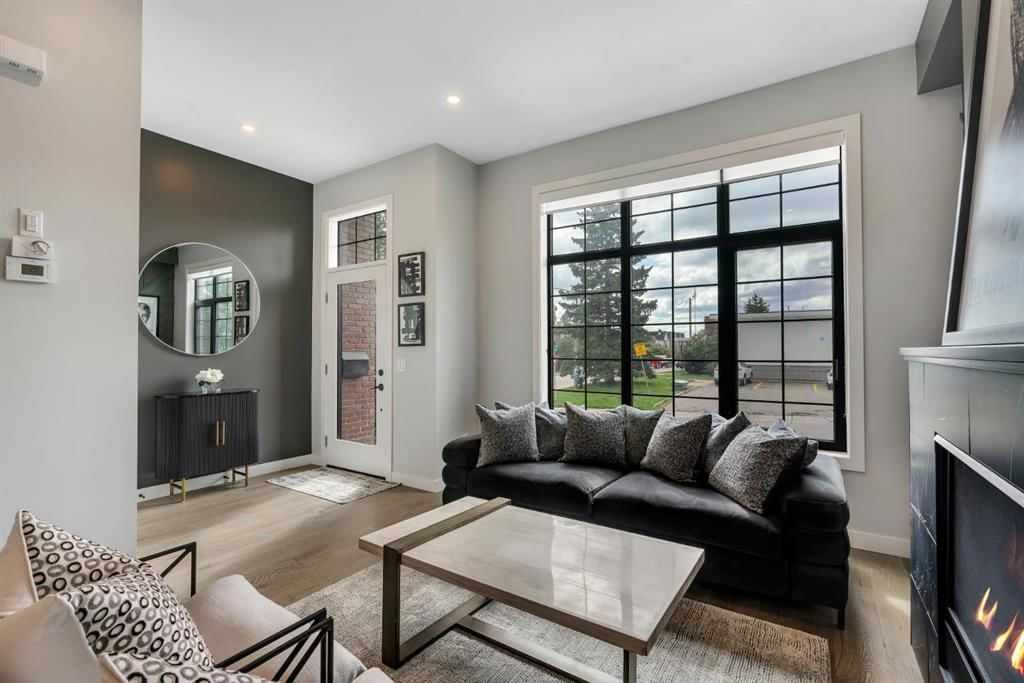 2106 49 Avenue SW, Calgary — main listing photo