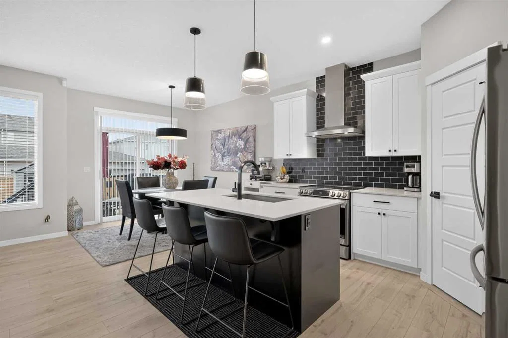 143 Wolf Hollow Manor SE, Calgary — photo 5 of 45