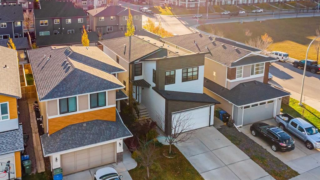 67 Walgrove Link SE, Calgary — photo 2 of 46