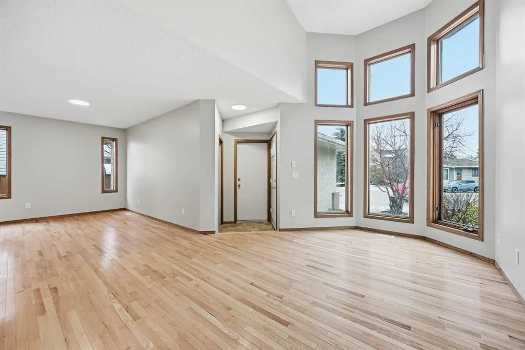 207 Riverside Way SE, Calgary — photo 3 of 43