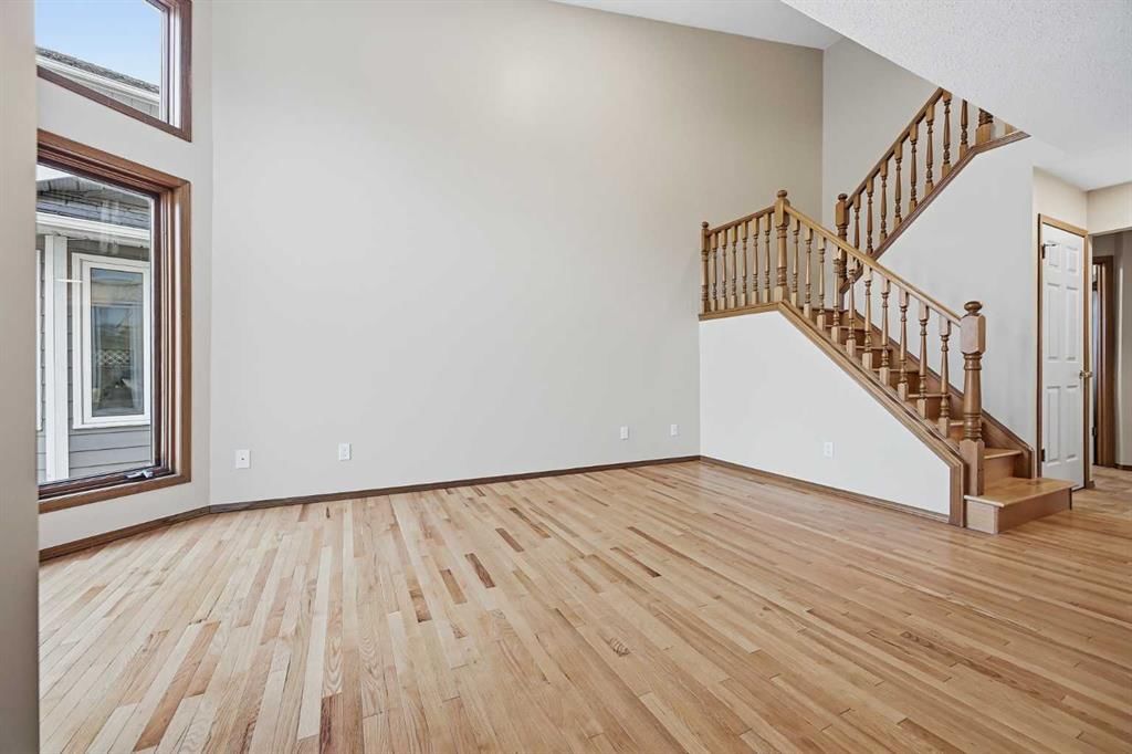207 Riverside Way SE, Calgary — photo 5 of 43