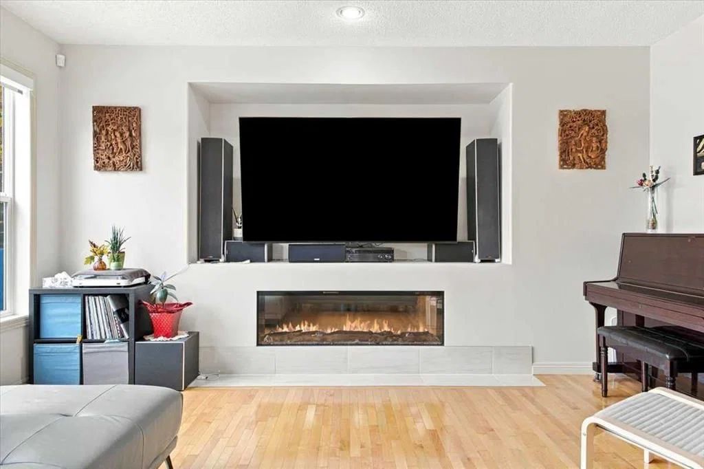 262 Everstone Drive SW, Calgary — photo 4 of 50