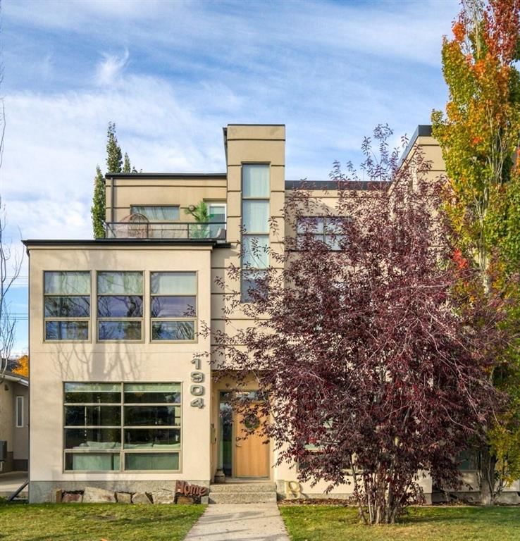 1904 50 Avenue SW, Calgary — photo 2 of 40