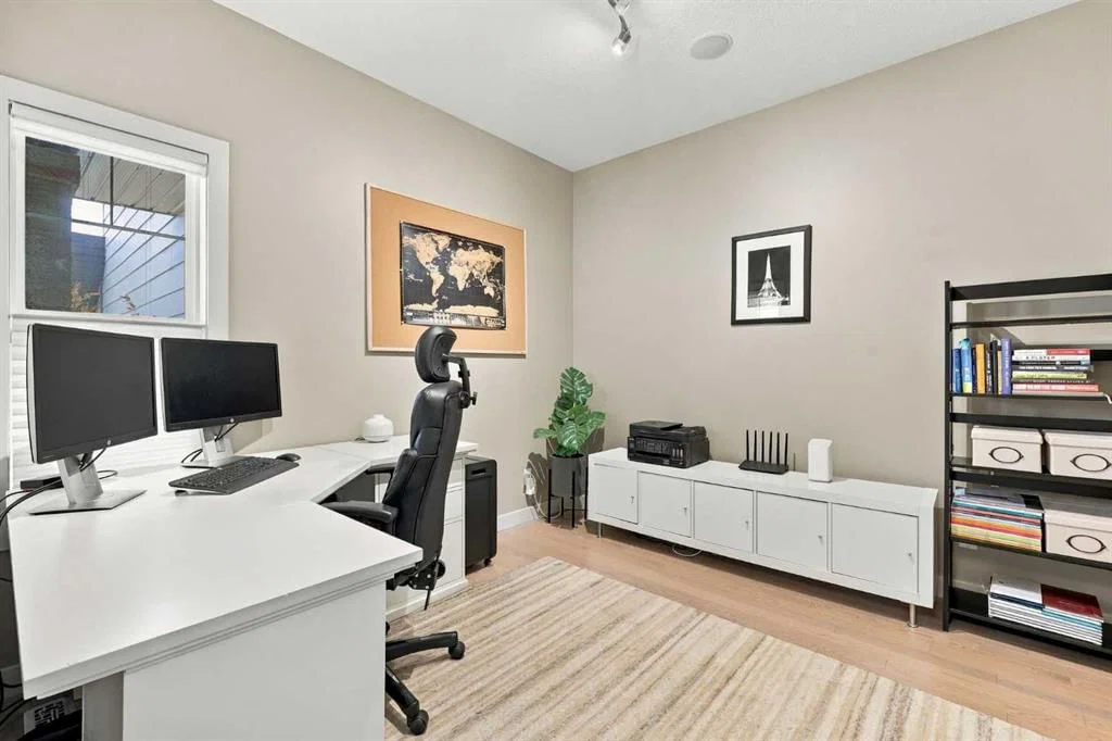 54 West Cedar Place SW, Calgary — photo 4 of 50