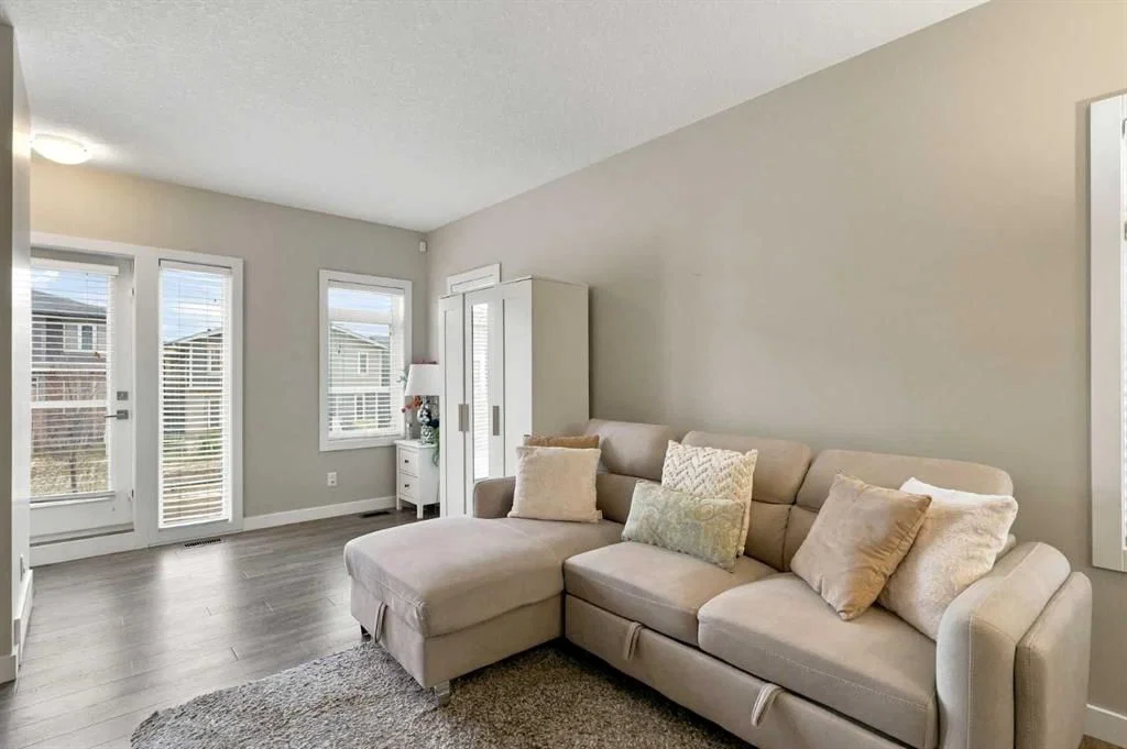 47 Sage Bluff Gate NW, Calgary — photo 5 of 32