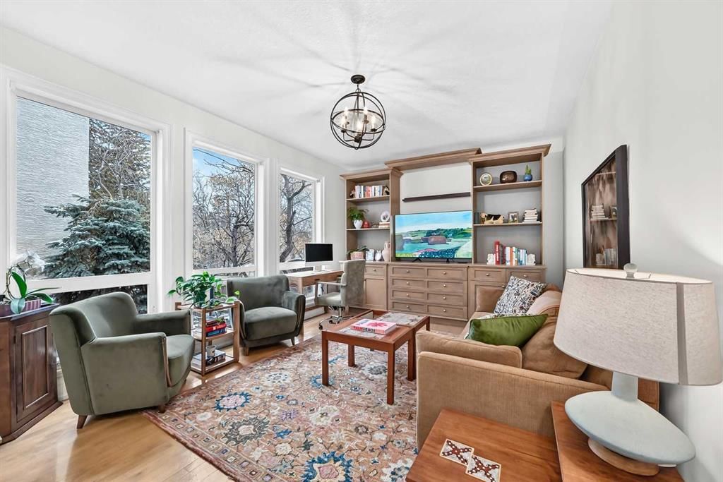 2141 15 Street SW, Calgary — photo 5 of 28