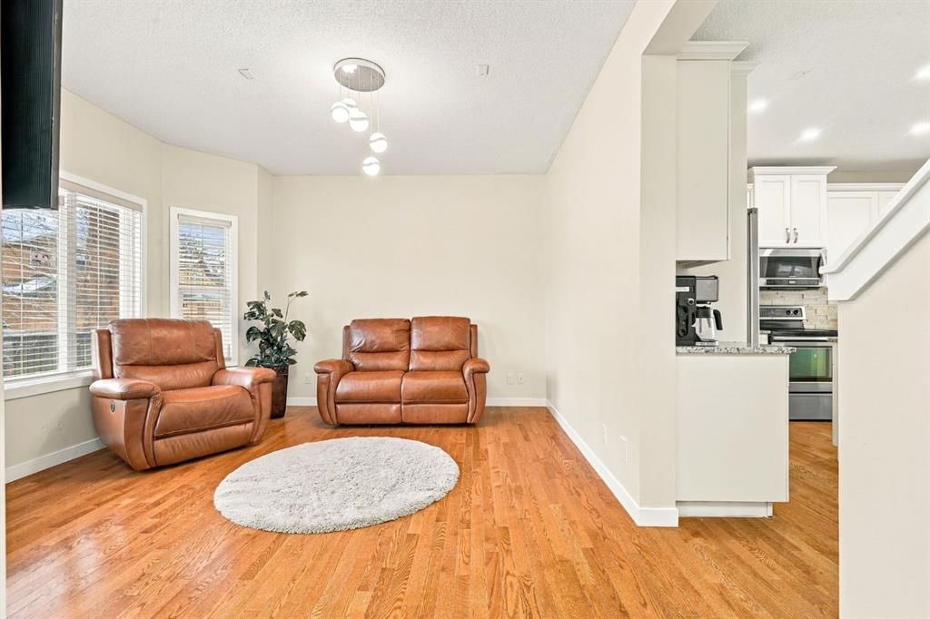 345 Silverado Plains Circle SW, Calgary — photo 4 of 46