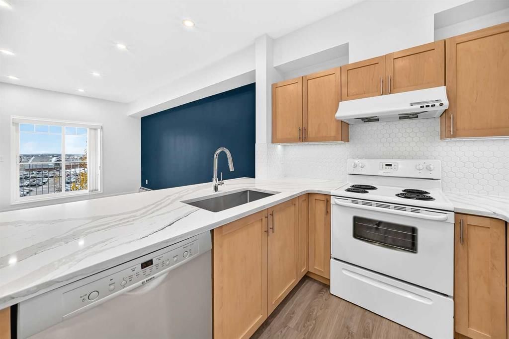 9307, 70 Panamount Drive NW, Calgary — main listing photo