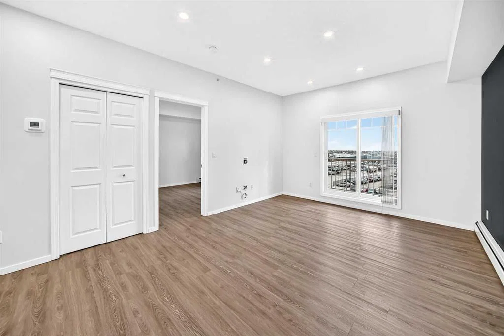 9307, 70 Panamount Drive NW, Calgary — photo 4 of 27
