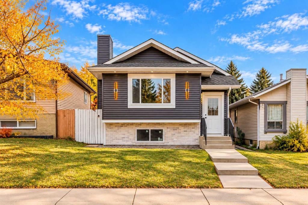 28 Sandstone Hill NW, Calgary — photo 2 of 50