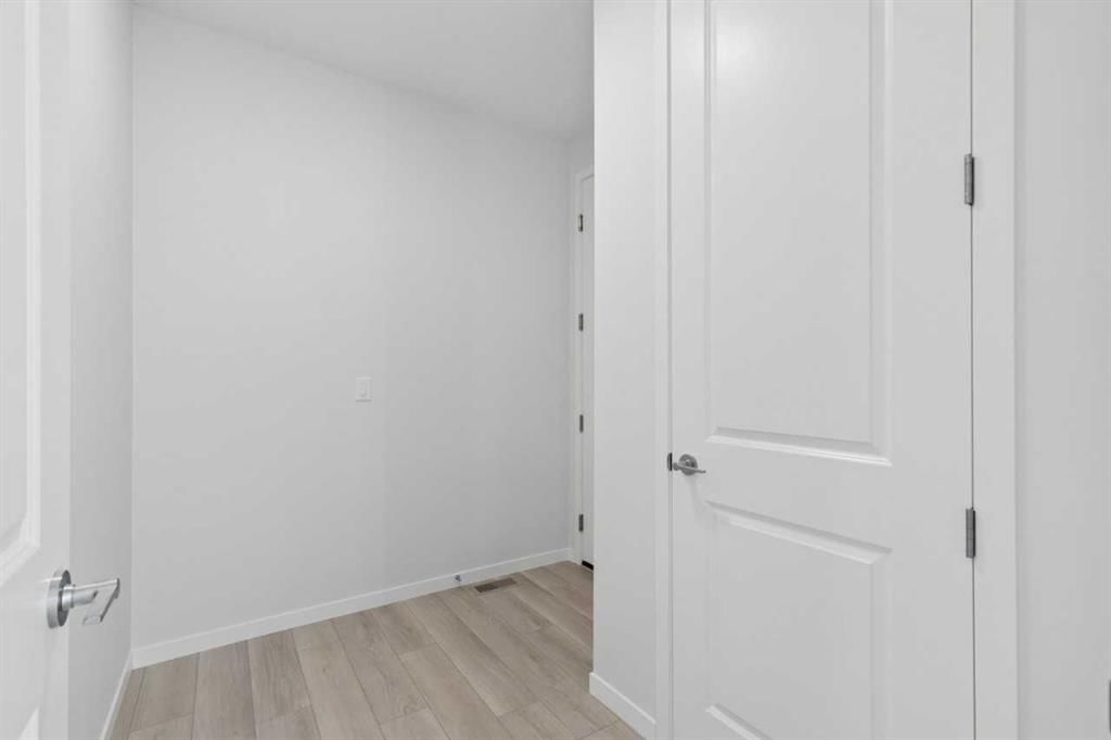 468 Buffaloberry Manor SE, Calgary — photo 4 of 38